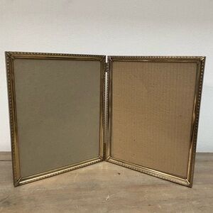Vintage MCM Brass Bi-Fold Double 8x10 Photo Hinged Picture Frame Freesranding